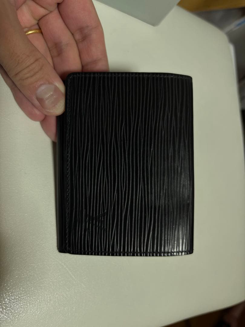 LOUIS VUITTON 名刺入れ