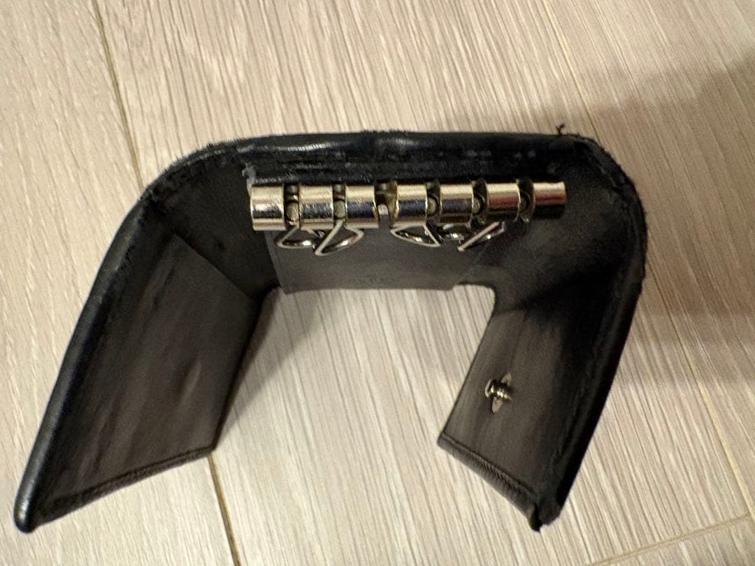 GUCCI ブラックレザーキーケース 4