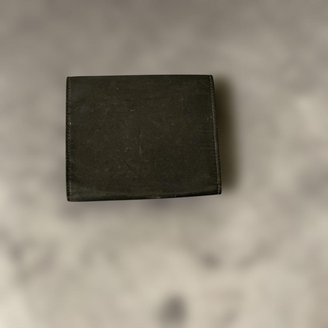 PRADA ブラック 三つ折り財布 2