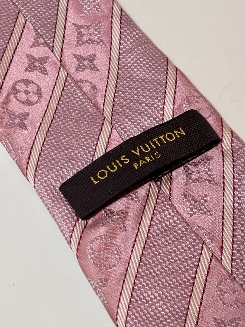 LOUIS VUITTON BIGモノグラム柄　ピンクストライプ　シルクネクタイ 12