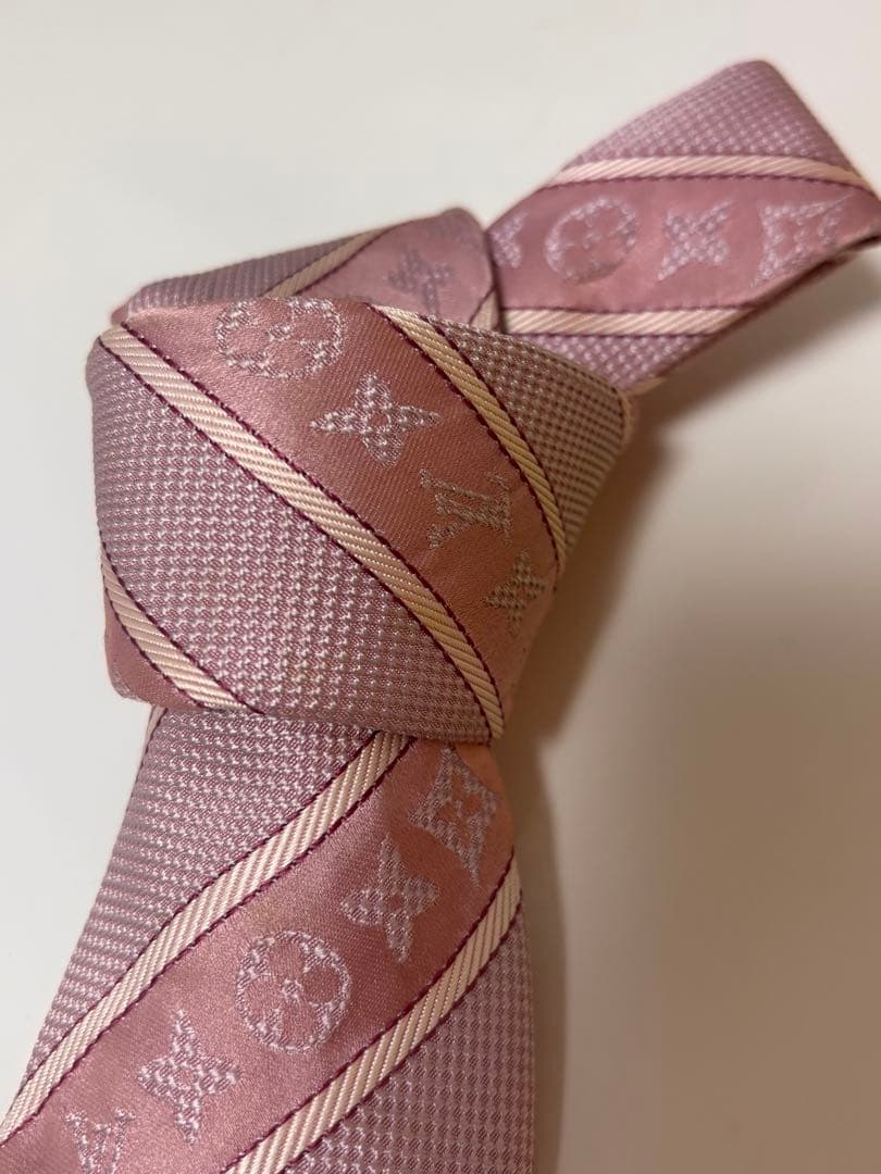 LOUIS VUITTON BIGモノグラム柄　ピンクストライプ　シルクネクタイ 13